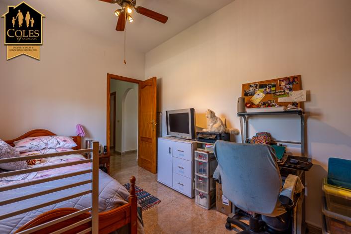 Image No.33-4 Bed Villa / Detached for sale