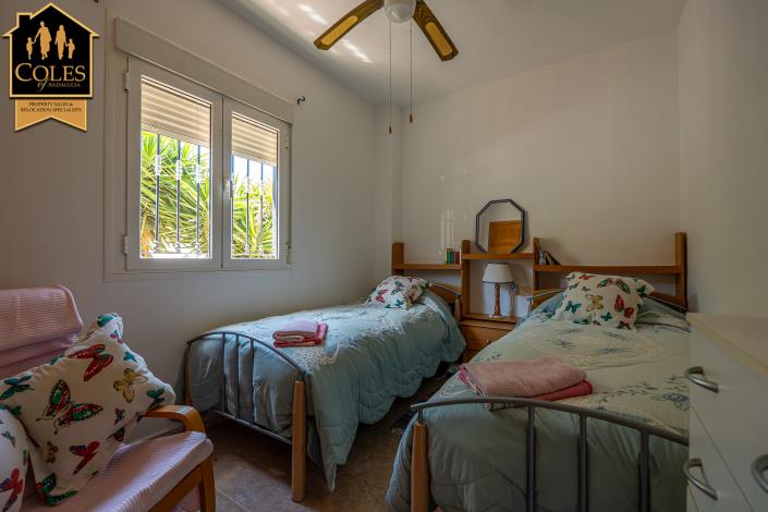 Image No.38-4 Bed Villa / Detached for sale