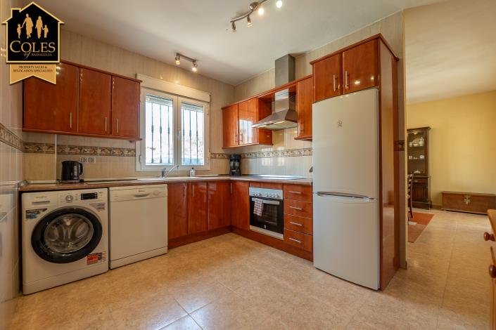 Image No.24-3 Bed Villa / Detached for sale