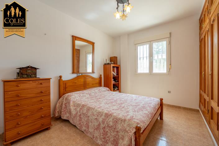 Image No.28-3 Bed Villa / Detached for sale