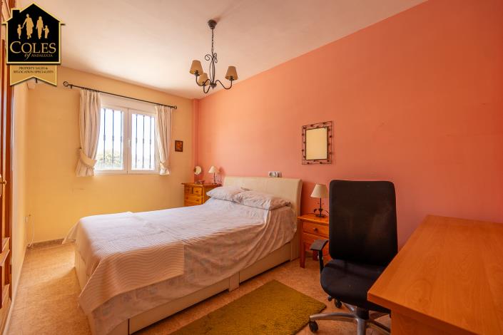 Image No.30-3 Bed Villa / Detached for sale