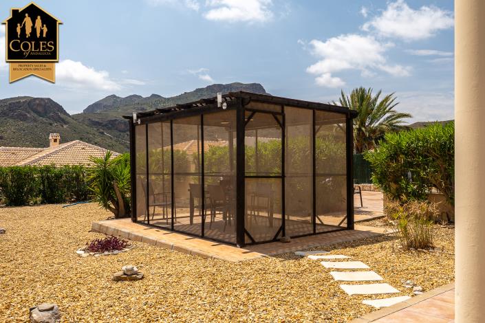 Image No.9-3 Bed Villa / Detached for sale