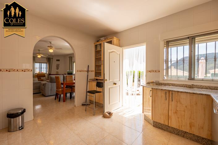 Image No.17-3 Bed Villa / Detached for sale