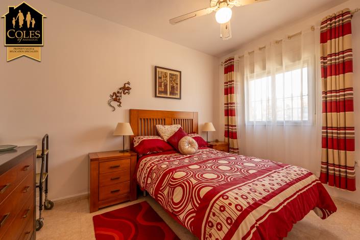 Image No.25-3 Bed Villa / Detached for sale