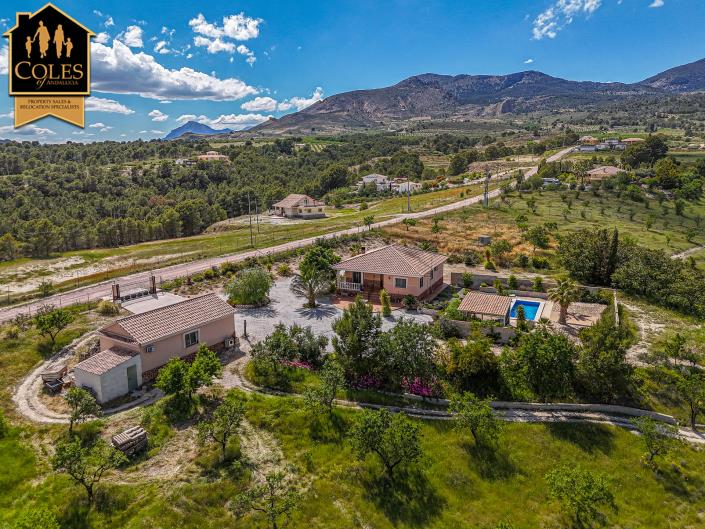 Image No.3-3 Bed Villa / Detached for sale
