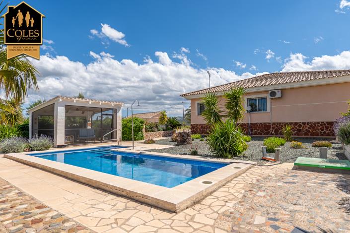 Image No.5-3 Bed Villa / Detached for sale