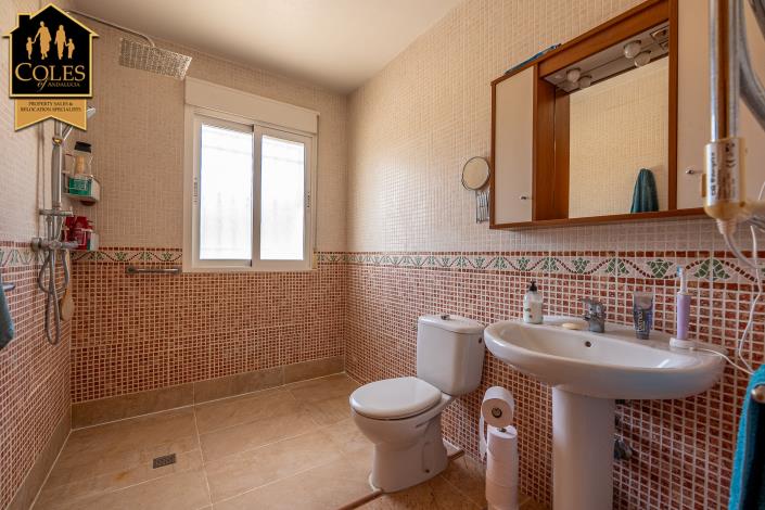 Image No.20-3 Bed Villa / Detached for sale