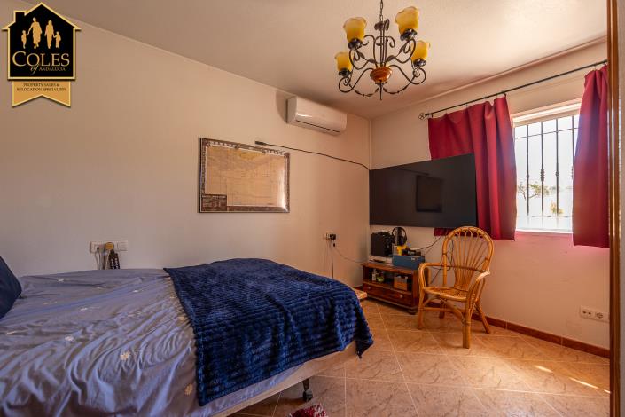 Image No.21-3 Bed Villa / Detached for sale