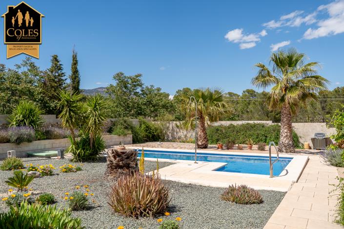 Image No.24-3 Bed Villa / Detached for sale