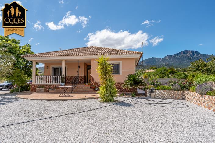 Image No.29-3 Bed Villa / Detached for sale
