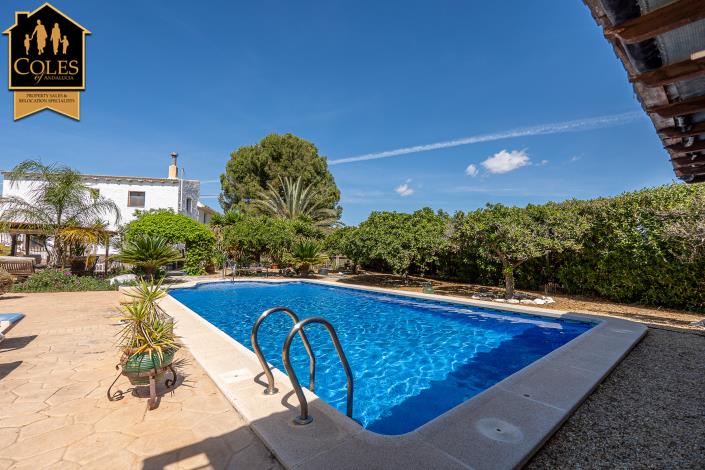 Image No.4-4 Bed Cortijo for sale