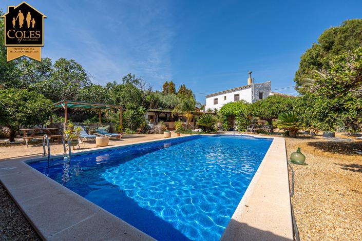 Image No.6-4 Bed Cortijo for sale