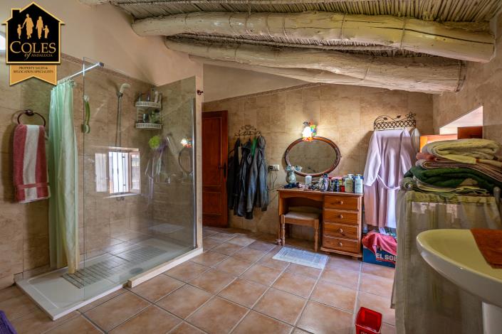 Image No.31-4 Bed Cortijo for sale