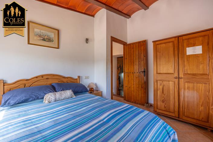 Image No.33-4 Bed Cortijo for sale