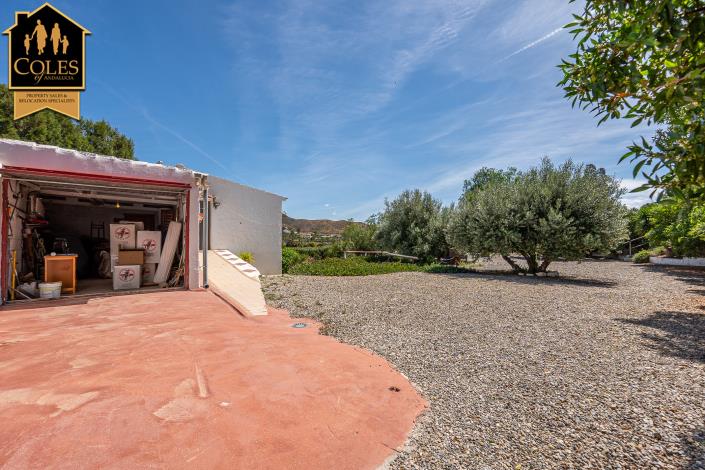 Image No.40-4 Bed Cortijo for sale