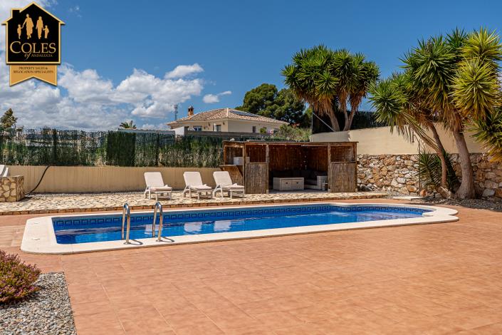 Image No.6-3 Bed Villa / Detached for sale