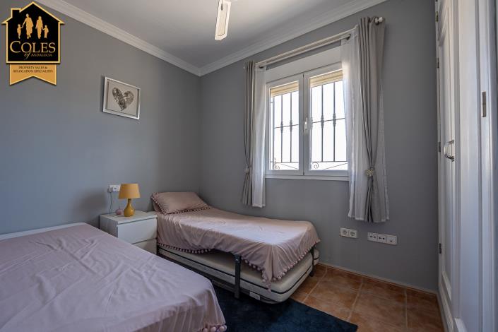 Image No.23-3 Bed Villa / Detached for sale