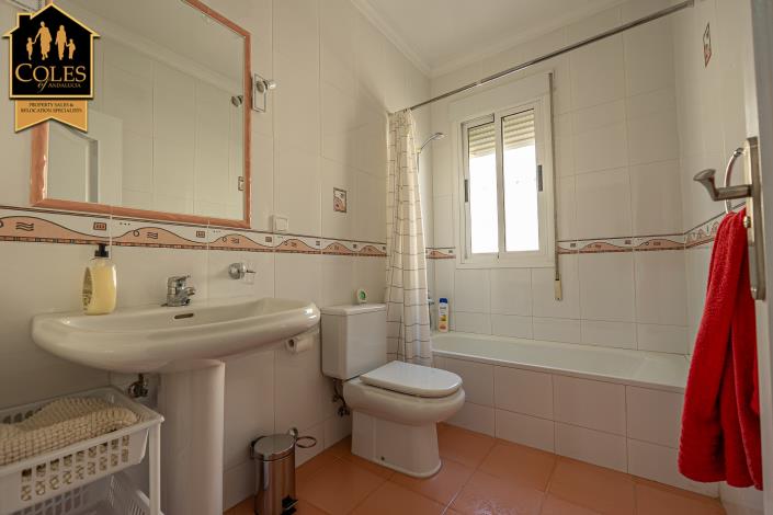Image No.26-3 Bed Villa / Detached for sale