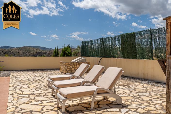 Image No.32-3 Bed Villa / Detached for sale