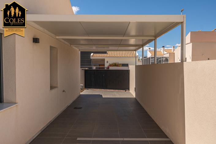 Image No.26-3 Bed Villa / Detached for sale