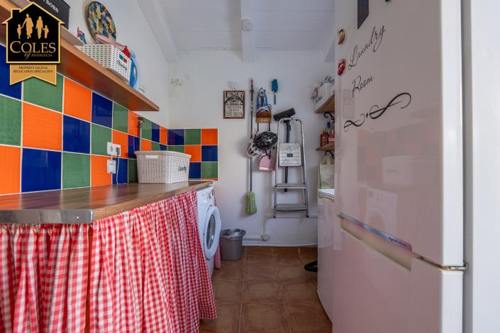 Image No.17-2 Bed Villa / Detached for sale