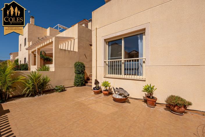 Image No.7-2 Bed Townhouse for sale
