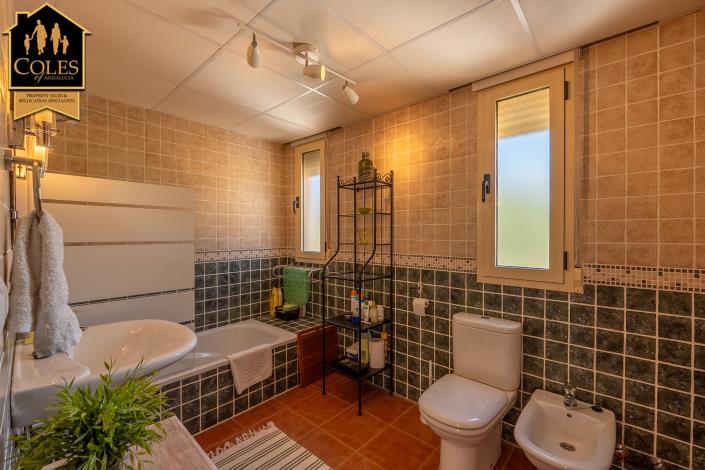 Image No.19-2 Bed Townhouse for sale