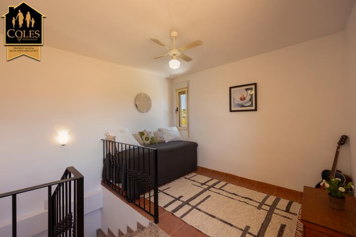 Image No.27-2 Bed Townhouse for sale