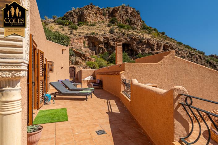 Image No.8-3 Bed Villa for sale