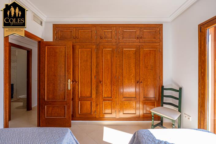 Image No.19-3 Bed Villa for sale