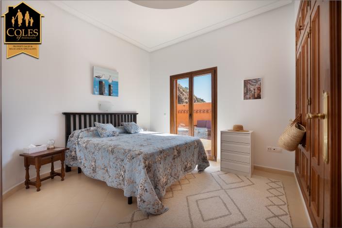 Image No.22-3 Bed Villa for sale