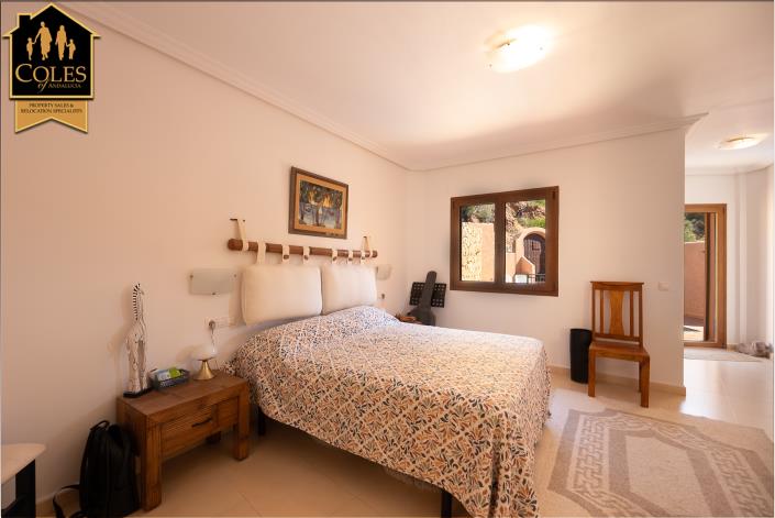 Image No.24-3 Bed Villa for sale
