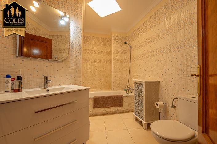 Image No.28-3 Bed Villa for sale