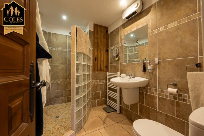 Image No.20-3 Bed Cortijo for sale