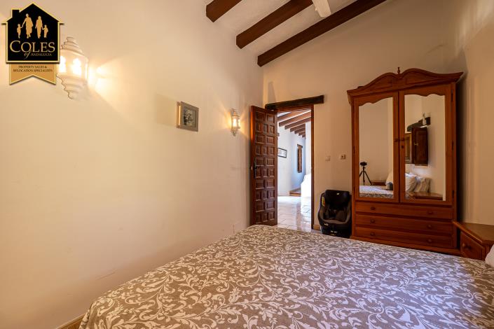 Image No.26-3 Bed Cortijo for sale