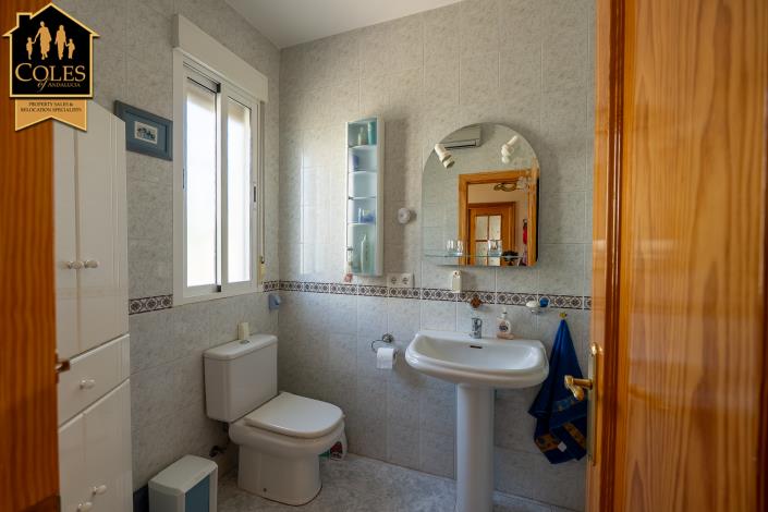 Image No.23-3 Bed Villa / Detached for sale