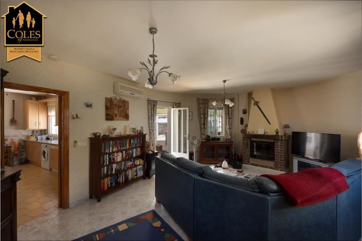 Image No.32-3 Bed Villa / Detached for sale