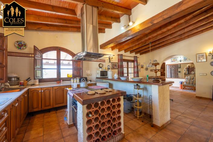 Image No.9-3 Bed Villa / Detached for sale
