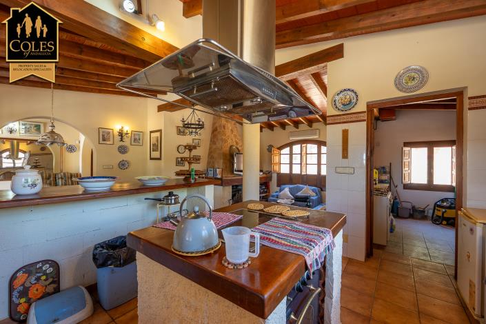 Image No.10-3 Bed Villa / Detached for sale