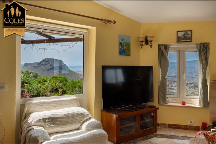Image No.11-3 Bed Villa / Detached for sale
