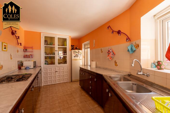 Image No.13-3 Bed Villa / Detached for sale