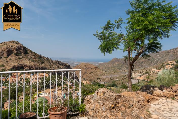 Image No.22-3 Bed Villa / Detached for sale
