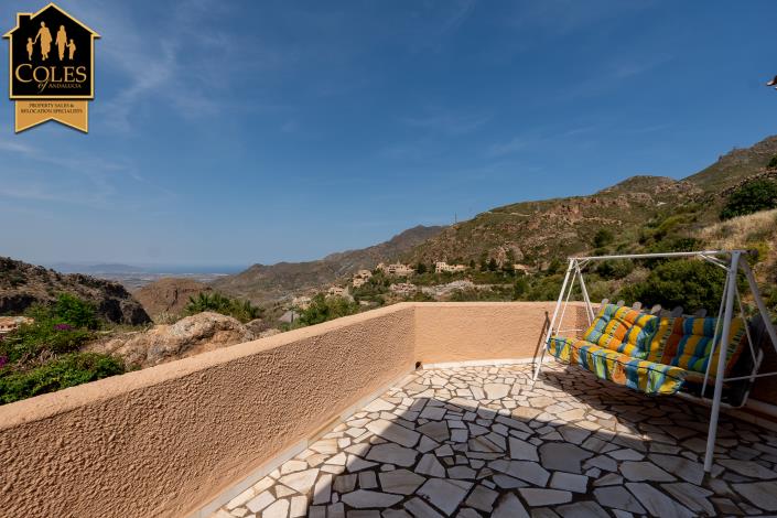 Image No.34-3 Bed Villa / Detached for sale