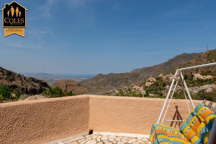 Image No.35-3 Bed Villa / Detached for sale