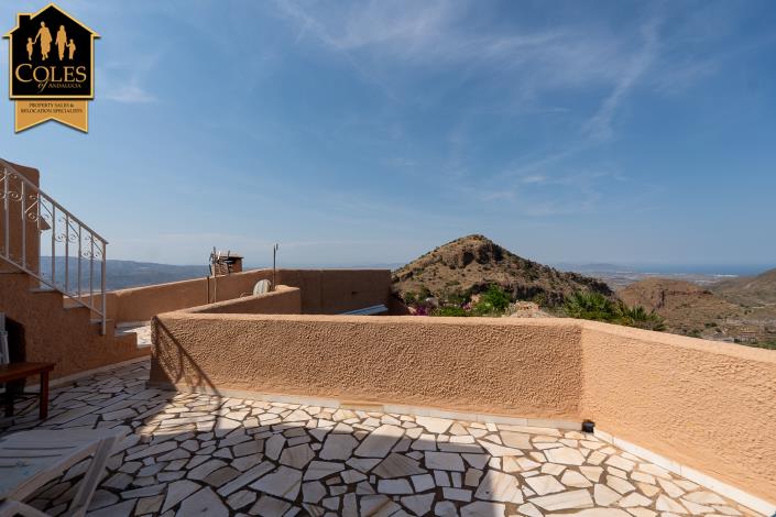 Image No.36-3 Bed Villa / Detached for sale