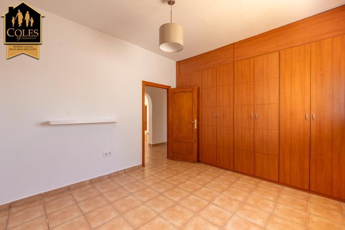 Image No.20-4 Bed Cortijo for sale