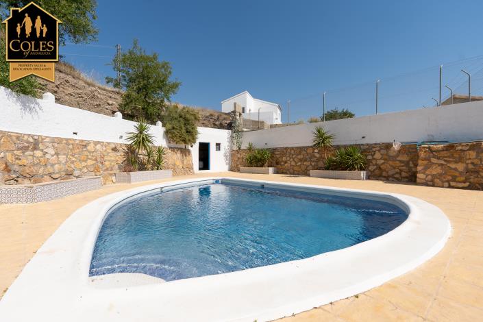 Image No.25-4 Bed Cortijo for sale