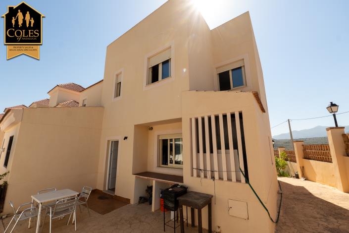 Image No.5-3 Bed Townhouse for sale