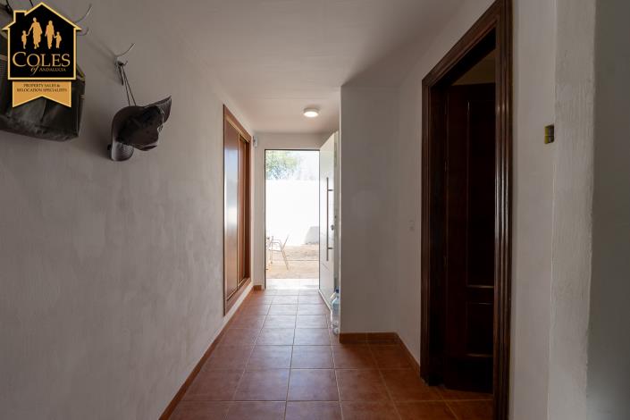 Image No.14-3 Bed Townhouse for sale