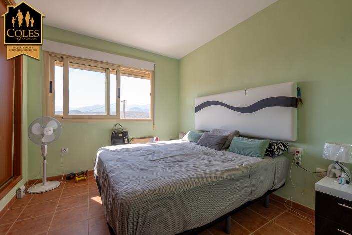 Image No.27-3 Bed Townhouse for sale